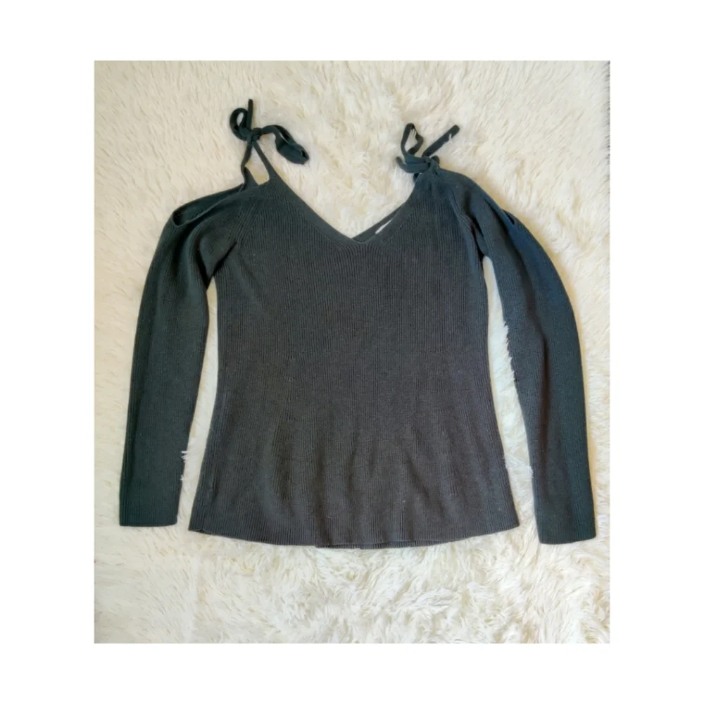 Loft off the shoulder sweater ◇ - Picture 2 of 6